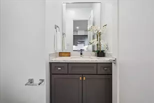 1317 W Clay St, Houston, TX 77019 - Photo 10