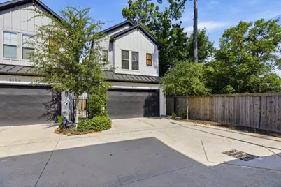 5361 Creekmont Oaks Lane, Houston, TX 77091 - Photo 2