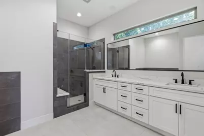 5361 Creekmont Oaks Lane, Houston, TX 77091 - Photo 22