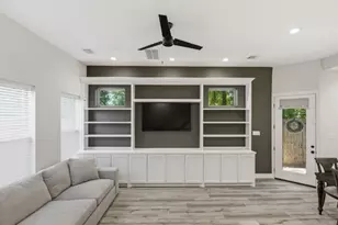 5361 Creekmont Oaks Ln, Houston, TX 77091 - Photo 8