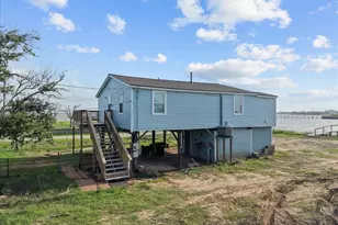 1048 16th St, Dickinson, TX 77539 - Photo 38