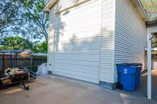 1645 9th St, Hempstead, TX 77445 - Photo 6