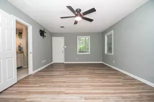 16902 Berry Rd, Pearland, TX 77584 - Photo 8