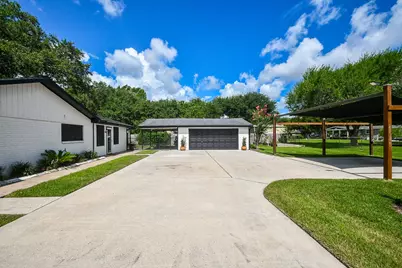 16902 Berry Road, Pearland, TX 77584 - Photo 28
