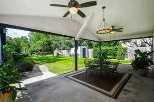 16902 Berry Rd, Pearland, TX 77584 - Photo 24