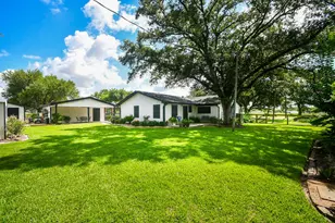 16902 Berry Rd, Pearland, TX 77584 - Photo 22