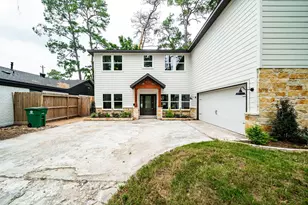10038 Westview Dr, Houston, TX 77055 - Photo 2
