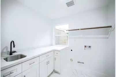 10038 Westview Drive, Houston, TX 77055 - Photo 16
