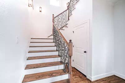 10038 Westview Drive, Houston, TX 77055 - Photo 24