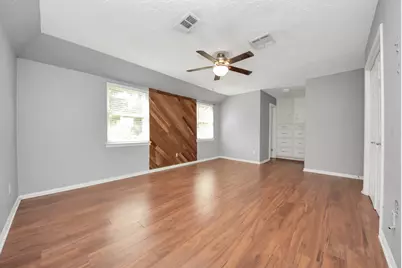 10710 Moorcreek Drive, Houston, TX 77070 - Photo 8