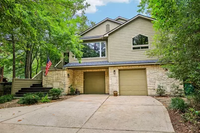 34 Highbush Court, The Woodlands, TX 77381 - Photo 2