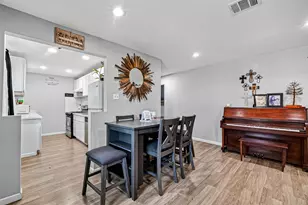2110 Hillshire Dr, Deer Park, TX 77536 - Photo 4