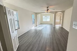 914 Crestmont Trail Dr, Missouri City, TX 77489 - Photo 6