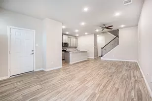 12611 Taymouth Manor Dr, Humble, TX 77346 - Photo 4