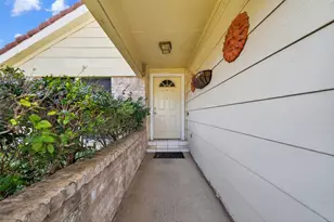 7130 Rio Blanco Dr, Houston, TX 77083 - Photo 4