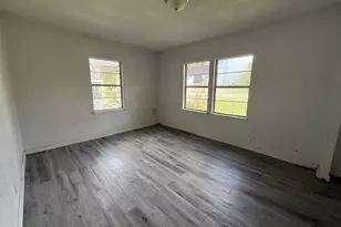 215 S Avenue D, Freeport, TX 77541 - Photo 12