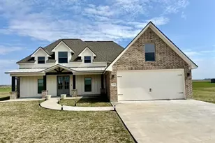 2295 Diamond D Dr, Beaumont, TX 77713 - Photo 2