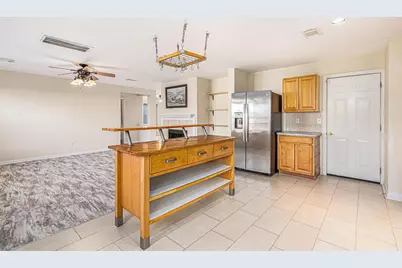 7902 Swan Lane, Baytown, TX 77523 - Photo 10