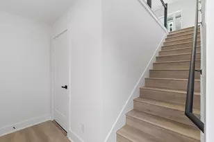 215 Foxshire Ln, Houston, TX 77047 - Photo 2