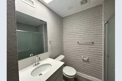 219 Marshall Street #202, Houston, TX 77006 - Photo 8