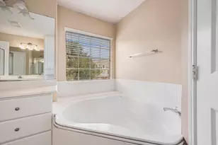 2710 Grants Lake Blvd, Sugar Land, TX 77479 - Photo 20