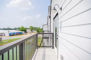 2519 Washington St, Waller, TX 77484 - Photo 32