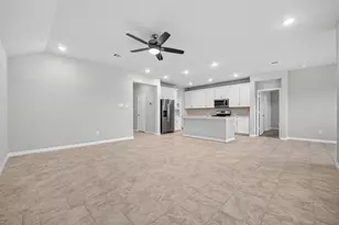 3225 Fig Tree Ln, Texas City, TX 77590 - Photo 10