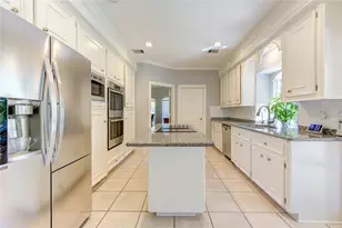 3622 Springhill Ln, Sugar Land, TX 77479 - Photo 14