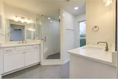 10322 Lynbrook Hollow Street, Houston, TX 77042 - Photo 20