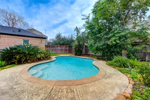 10322 Lynbrook Hollow St, Houston, TX 77042 - Photo 36