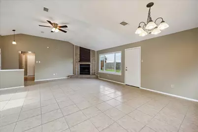 16819 Quail Crest Court, Houston, TX 77489 - Photo 4