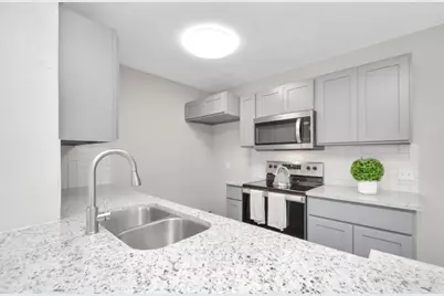 10101 S Gessner Road #811, Houston, TX 77071 - Photo 6