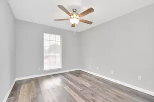 10101 S Gessner Rd, Houston, TX 77071 - Photo 32