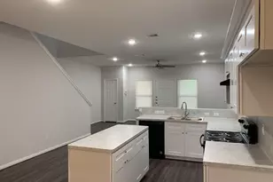 8149 Homewood Ln, Houston, TX 77028 - Photo 4