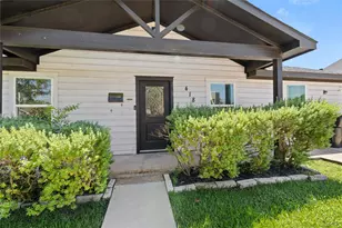 418 Neyland St, Houston, TX 77022 - Photo 4