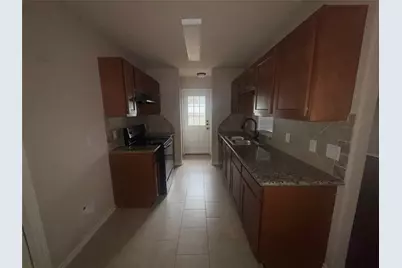 10604 Royal Adrian Drive, Conroe, TX 77303 - Photo 4