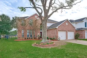 8846 Gas Light Village Dr, Houston, TX 77095 - Photo 2