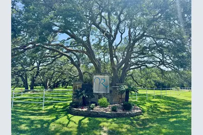 3 Center Tree Drive Drive, Palacios, TX 77465 - Photo 2