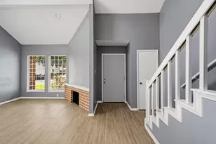 10918 Village Bend Ln, Houston, TX 77072 - Photo 4