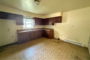 603 E North Main St, Flatonia, TX 78941 - Photo 4