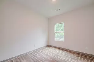 1101 Johnson St, Baytown, TX 77520 - Photo 32