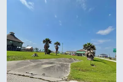 985 Sailfish, Crystal Beach, TX 77650 - Photo 1