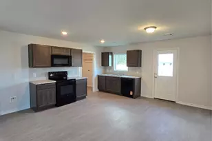 1204 Daniel St, Baytown, TX 77520 - Photo 4