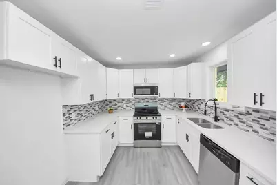 6314 Silver Chalice Drive, Houston, TX 77088 - Photo 6