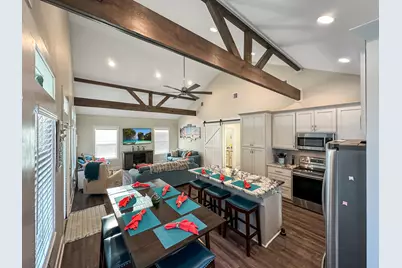 911 S Tinkle Lane, Crystal Beach, TX 77650 - Photo 8
