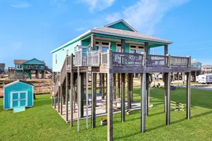 911 S Tinkle Ln, Crystal Beach, TX 77650 - Photo 28
