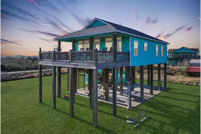 911 S Tinkle Lane, Crystal Beach, TX 77650 - Photo 1