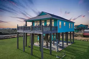 911 S Tinkle Ln, Crystal Beach, TX 77650 - Photo 1