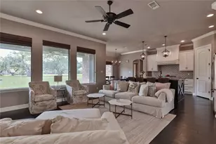 717 Rustic Oaks Dr, Angleton, TX 77515 - Photo 8