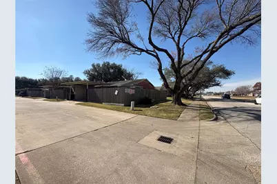 12859 Clarewood Drive, Houston, TX 77072 - Photo 6